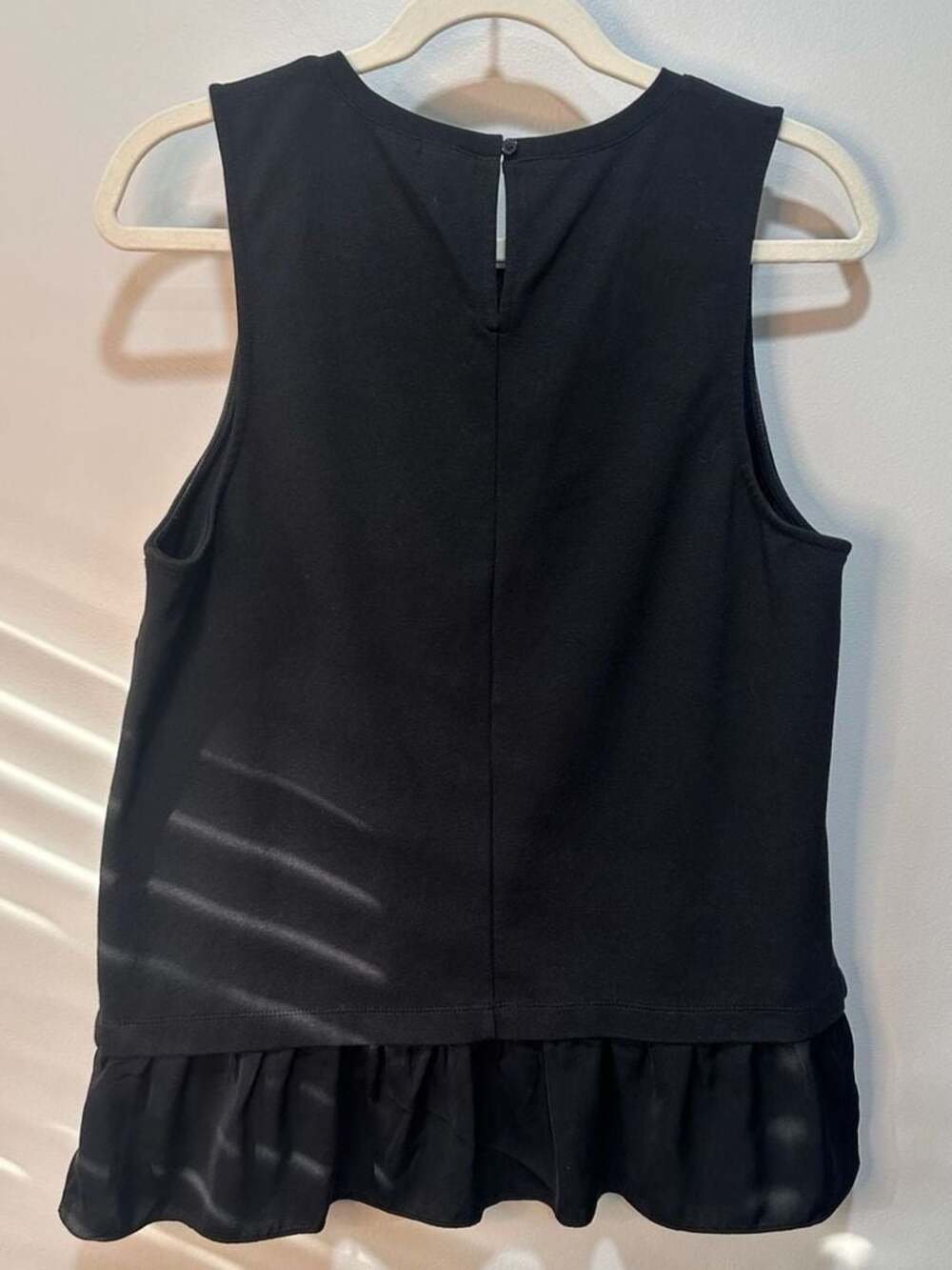 J.Crew Women's Black Sleeveless Peplum Tank Top with Ruffle Hem, Sz M - Picture 2 of 5